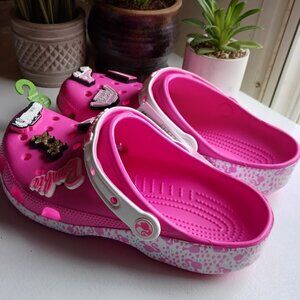 Barbie™ x Crocs® Classic Clog + 8 Jibbitz™ Charms,  Never Worn Unisex Size W8/M6